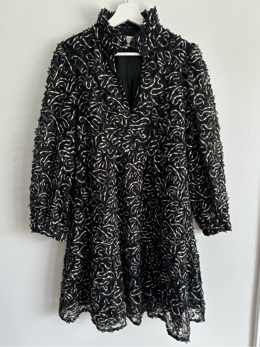 Tuckernuck Black Mini Dress with Gold Swirl Texture Size Large